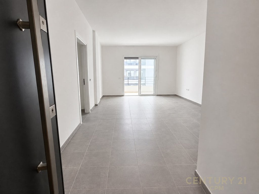 INSIDE LUNGOMARE STREET APARTMENT 2+1 + EXTRA PARKING SPACE