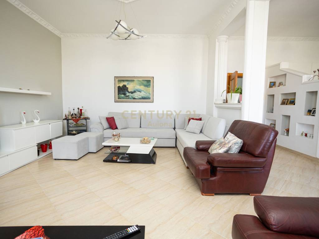 🌆 Comfortable Penthouse for Sale 202 m² + 100 m² Panoramic Veranda near the Waterfront