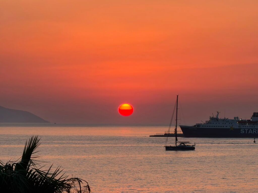 Apartment 2+1 for Rent with Sea View, October - May 📍 Lungomare, First Line, Big Scoop, Vlorë