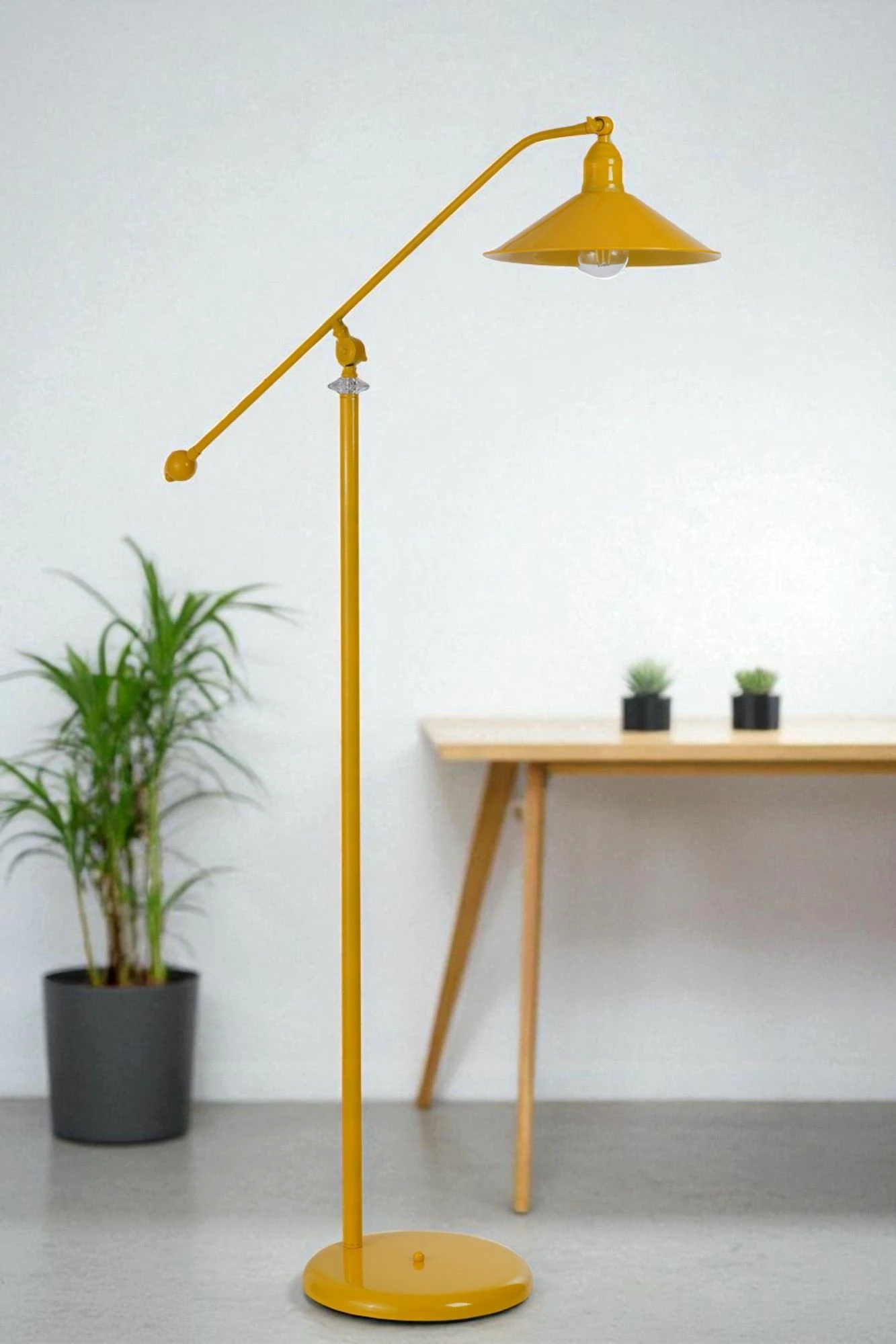 Llambë dyshemeje Opviq, ngjyrë mustard, 8959-4 | foleja.al