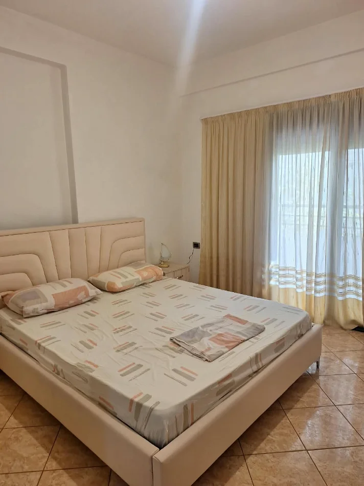 Vlore, jepet me qera nga Pronari, pa-komision apartament 1+1 Kati 2, 68 m² 340 € (Rruga Piro Sava)