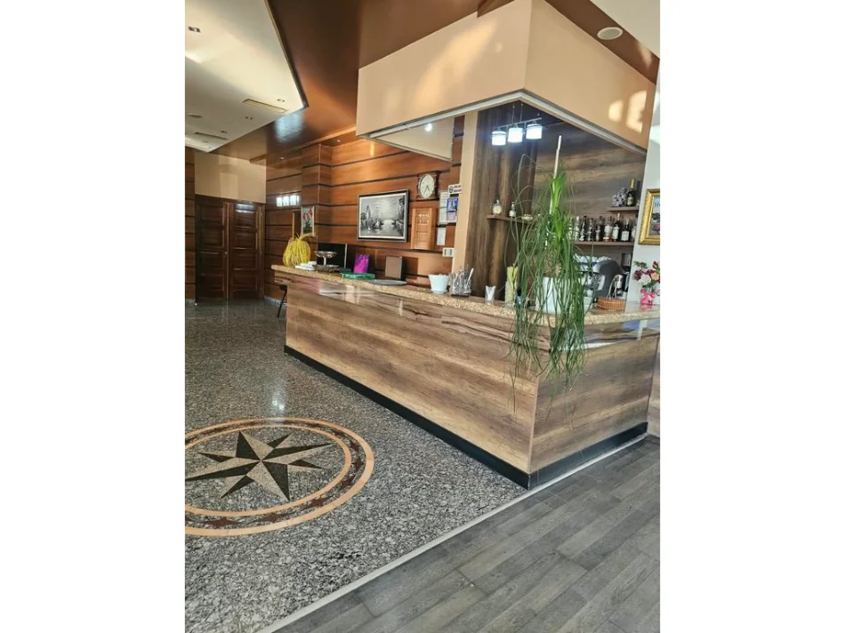 Vlore, shitet Vile Vile 3 Katshe Kati 6, 700 m² 2.800.000 € (Vlore)